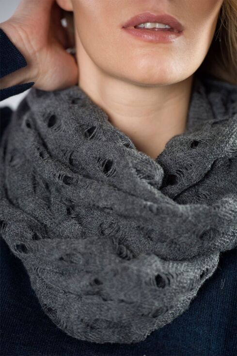 Sajani 100% Cashllama Infinity Scarf